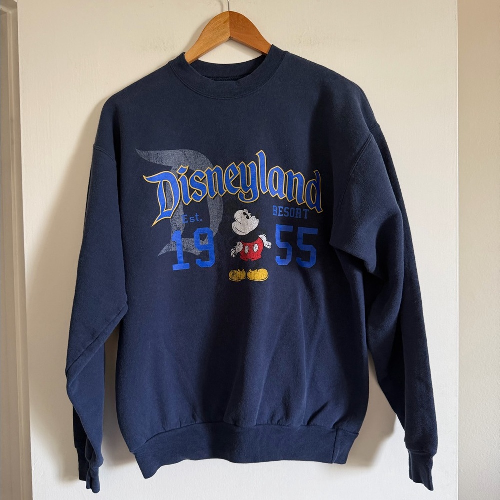 Disneyland Resort X Hanes Navy Blue Crewneck Sweatshirt size Medium